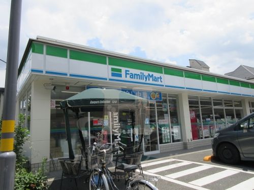 コンビニ　ファミリーマート 浮間中央通り店（コンビニ）まで281m