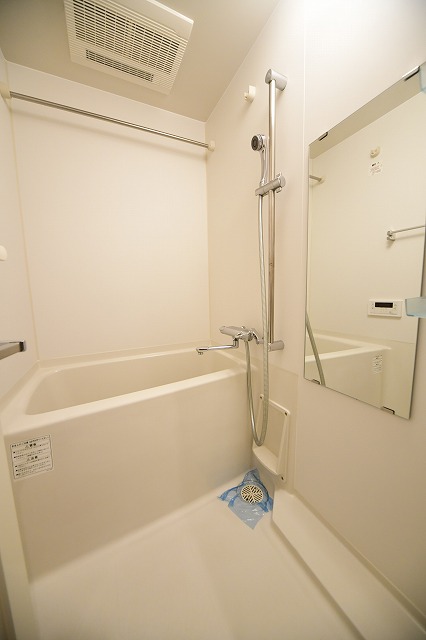 バス・シャワールーム　バス※別部屋参考写真