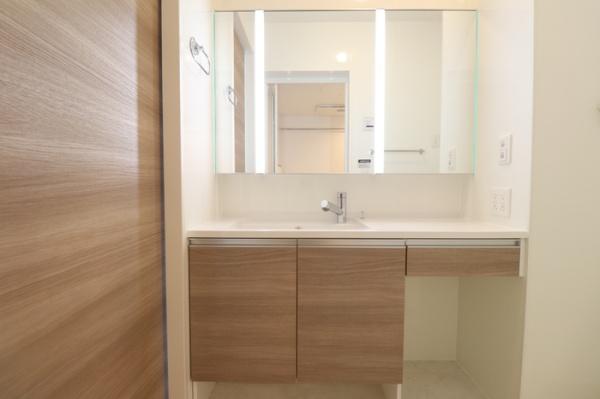 洗面設備　独立洗面台