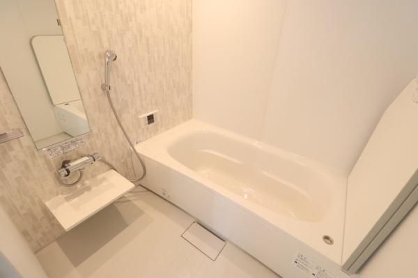 バス・シャワールーム　バスルーム