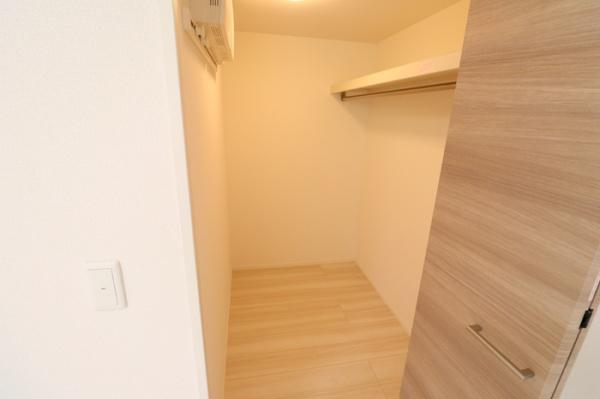 収納　ウォークインクローゼット