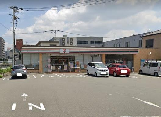 コンビニ　セブンイレブン（コンビニ）まで450m