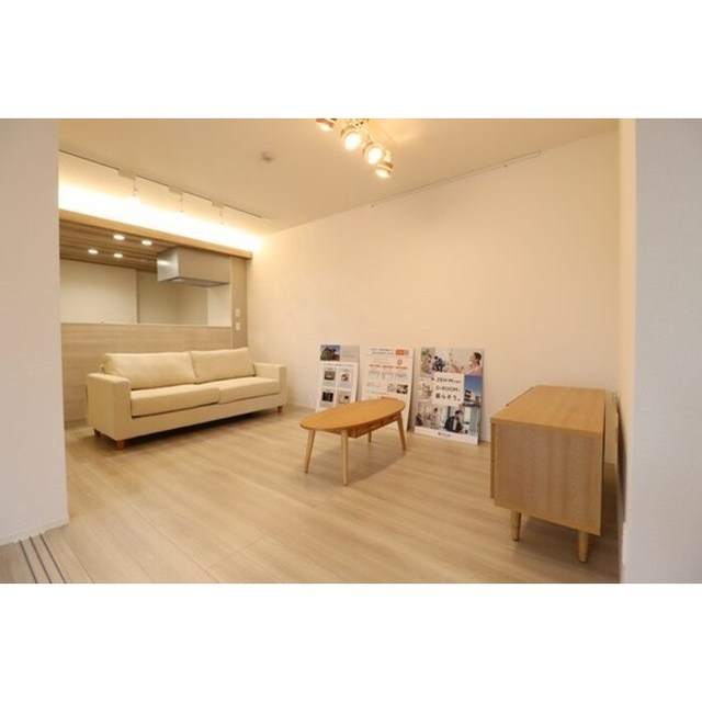 居室・リビング　※家具・照明はイメージです