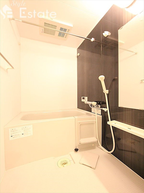 バス・シャワールーム　バスルーム