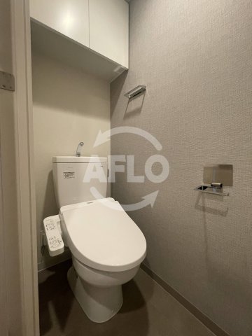 トイレ　アーバネックス京町堀　温水洗浄便座