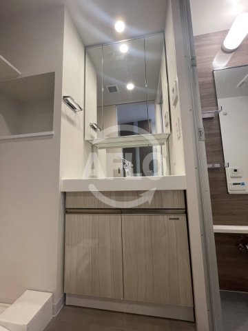 洗面設備　アーバネックス京町堀　独立洗面台