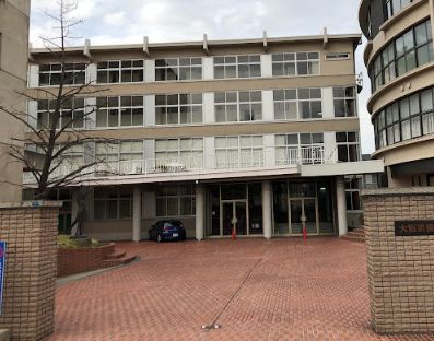 大学・短大　私立大阪芸術大学短期大学部（大学・短大）まで491m