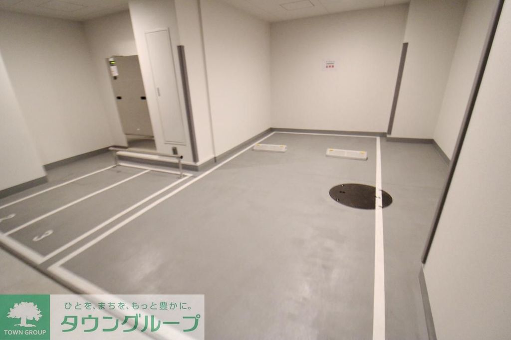 駐車場　リビング/居室