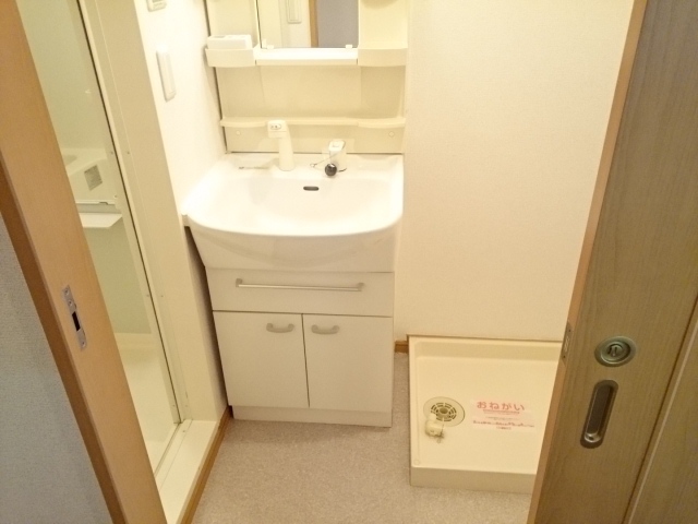 洗面設備　洗髪洗面化粧台付き♪