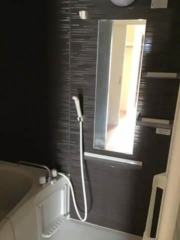 バス・シャワールーム　お風呂です