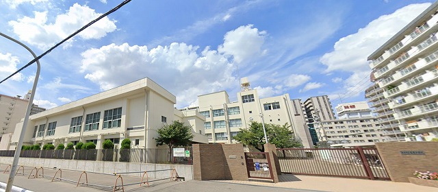 中学校　大阪市立宮原中学校（中学校）まで836m