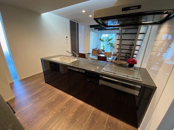 キッチン　※別部屋の写真です