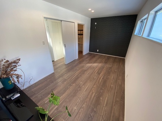 居室・リビング　※別部屋の写真です