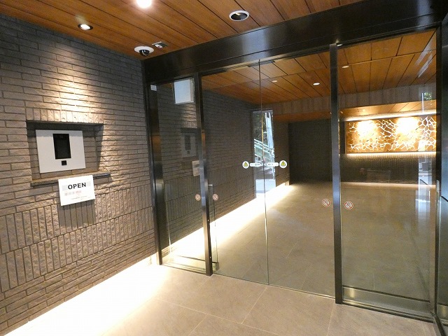エントランス　エントランス