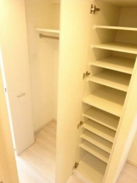 収納　※同仕様写真含む