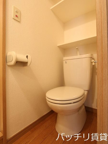 トイレ　※同マンション別部屋写真のため、現状優先。