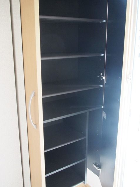 玄関　★大型収納靴箱★