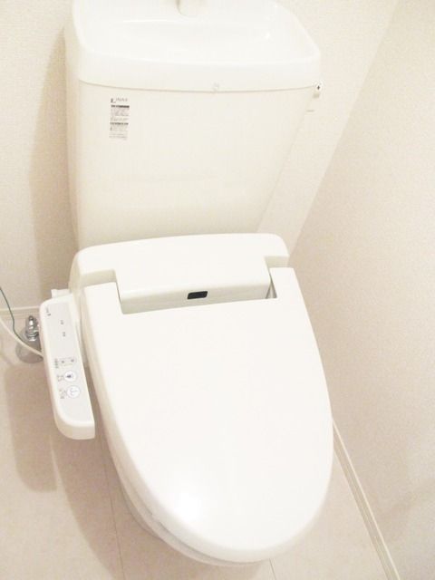 トイレ　★シャワートイレ★