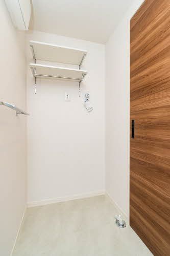 洗面設備　洗濯機置き場