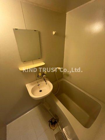 バス・シャワールーム　日々の疲れを癒すお風呂付です