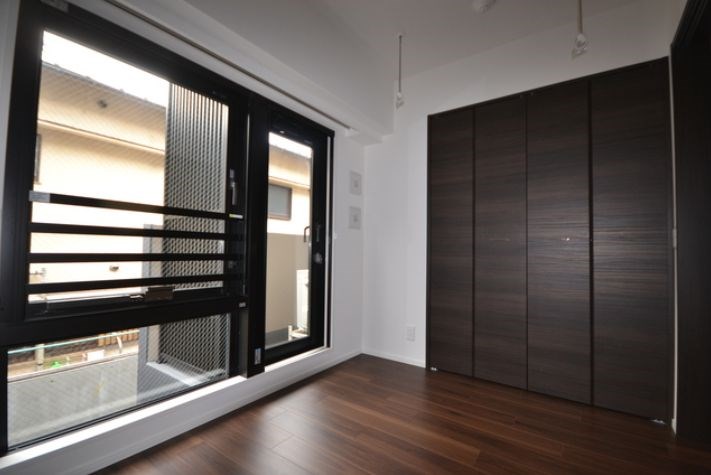 居室・リビング　別号室参考写真