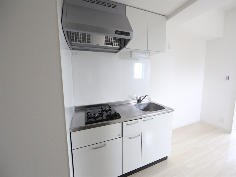 キッチン　システムキッチン（ガス2口コンロ付）