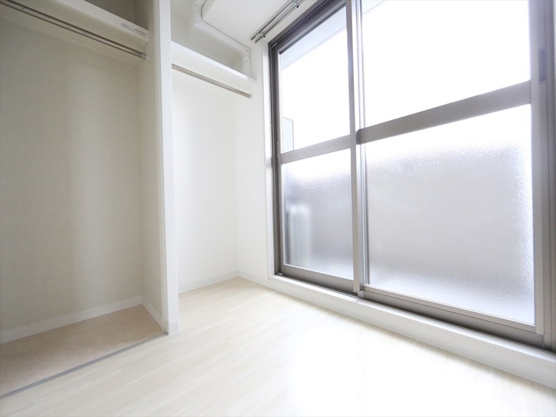 バルコニー　洋室3.8帖　クローゼット付　南面バルコニー