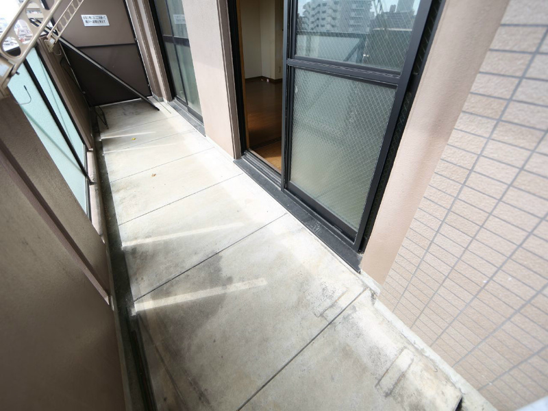 バルコニー　2面バルコニー　南向き　洗濯物が干せます