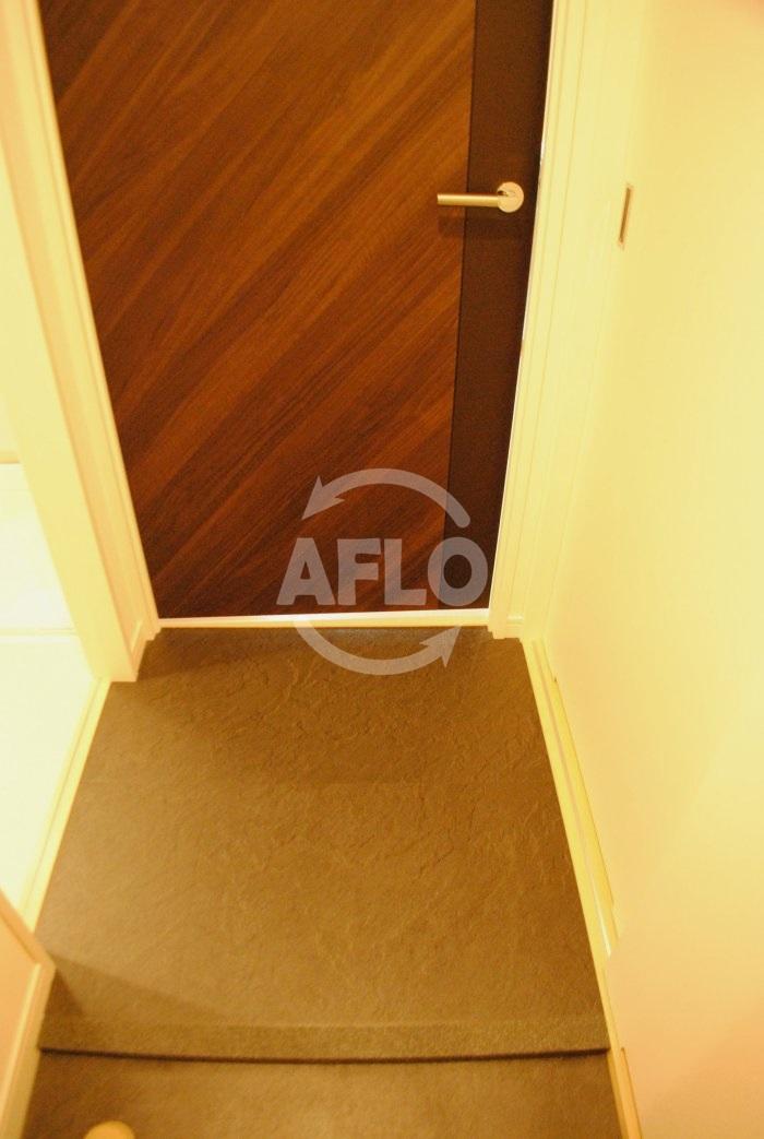 玄関　ドゥーエなんば南　玄関スペース