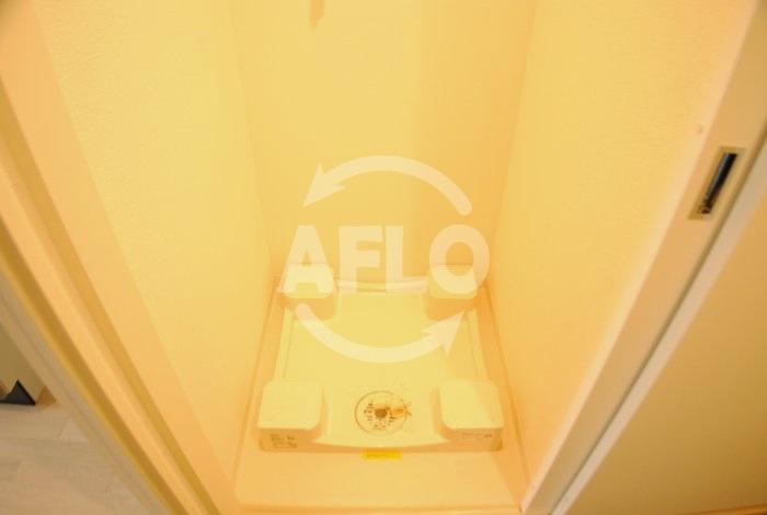 洗面設備　ドゥーエなんば南　室内洗濯パン