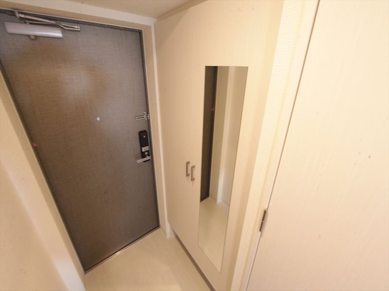 玄関　玄関（シューズボックス完備）