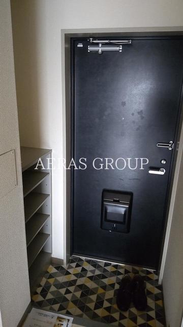 玄関　別部屋同タイプ