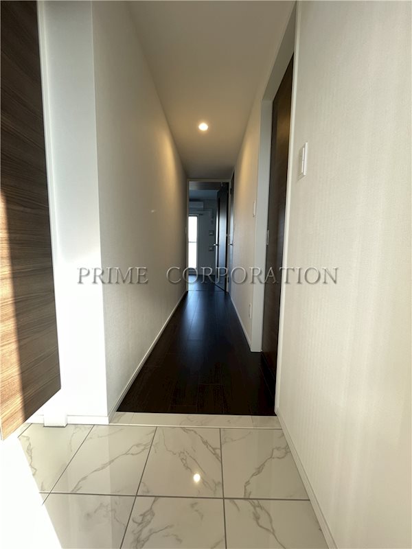 玄関　※参考写真※