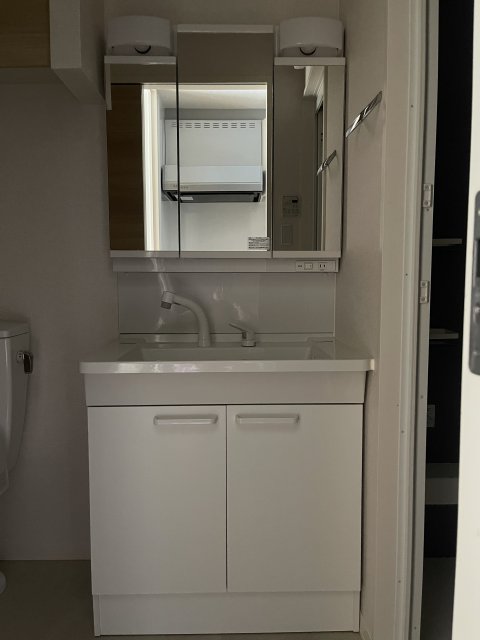 洗面設備　同物件別号室のものです