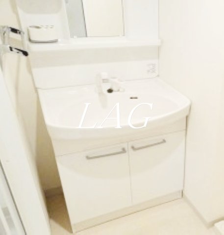 洗面設備　洗面台です。