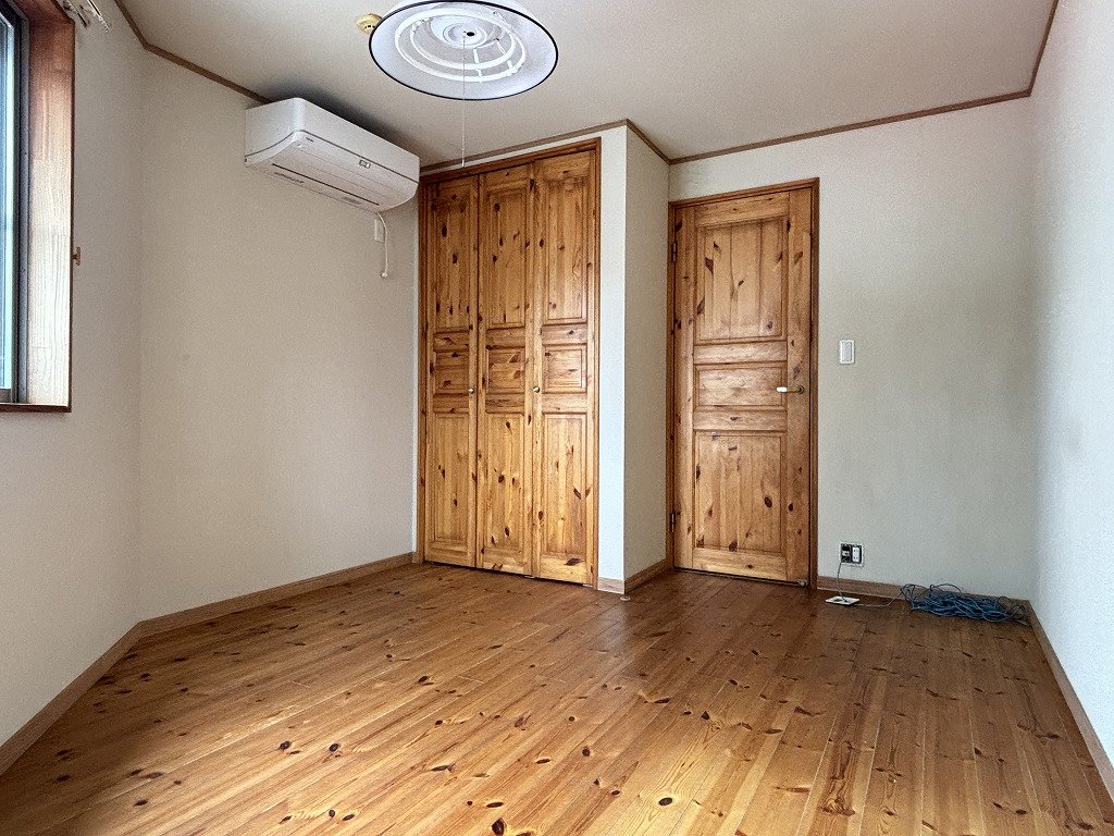 その他部屋・スペース　室内綺麗に仕上がっています。エアコン完備