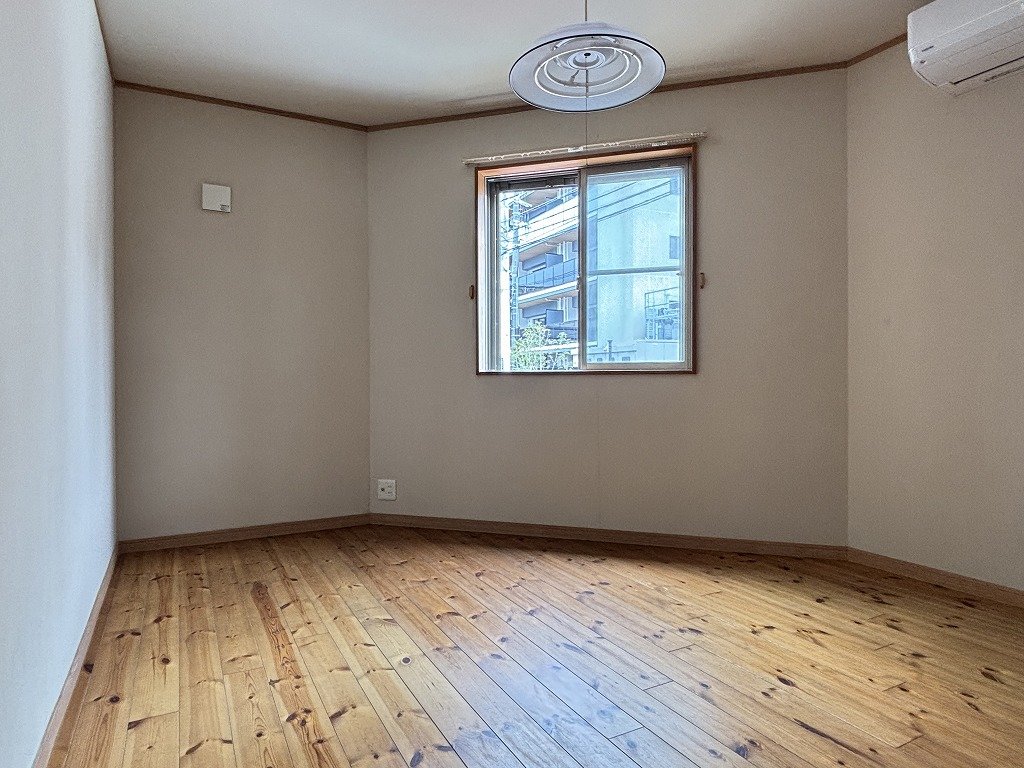 居室・リビング　前面棟なく１階でも暗くありません。