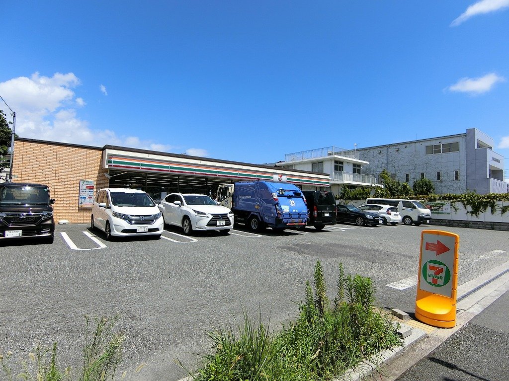 コンビニ　セブンイレブン（コンビニ）まで150m