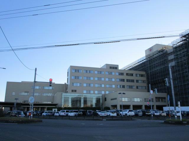 病院　総合病院釧路赤十字病院（病院）まで975m