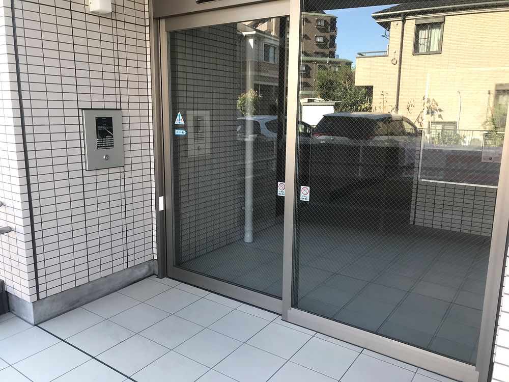 エントランス　オートロック