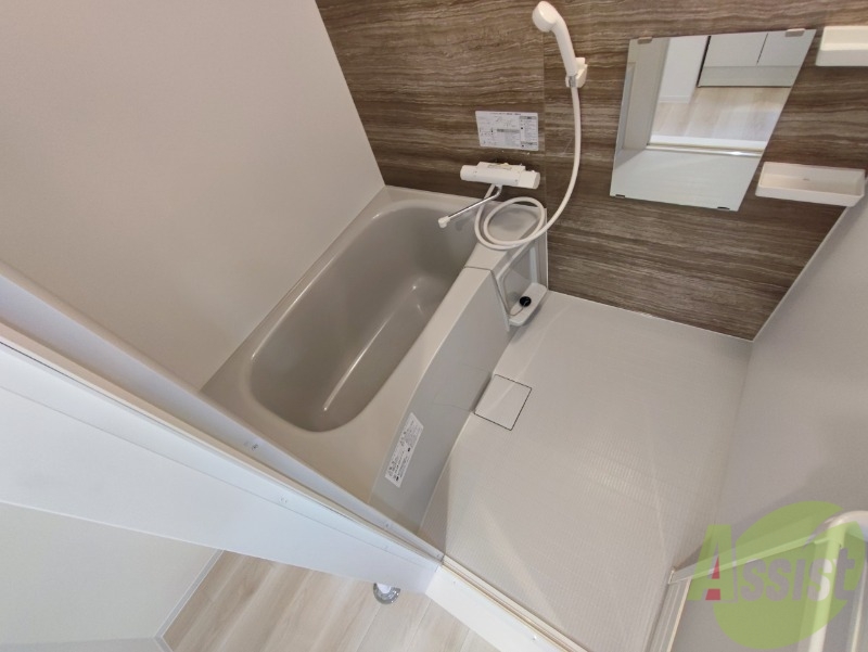 バス・シャワールーム　お風呂になります。一日の疲れを癒してくださいね。