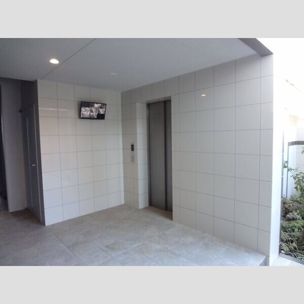 ロビー　エレベーター