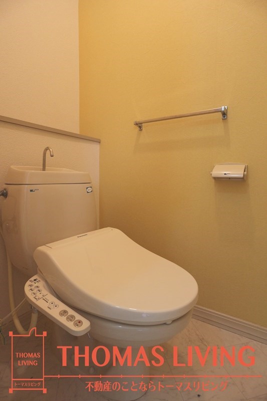 トイレ　※写真を準備中のため、同物件の別室写真をご参照下さい。