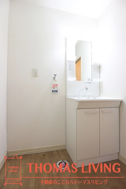 洗面設備　※写真を準備中のため、同物件の別室写真をご参照下さい。