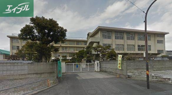 小学校　岡山市立石井小学校（小学校）まで556m