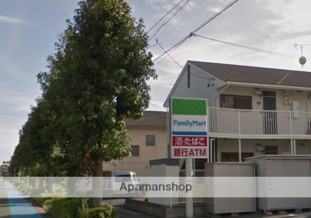 コンビニ　ファミリーマート（コンビニ）まで435m