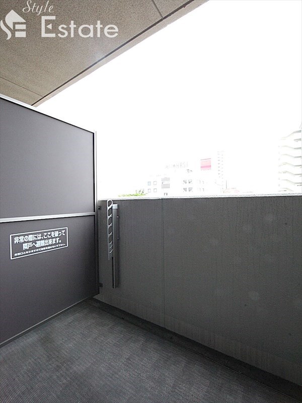 バルコニー　バルコニー