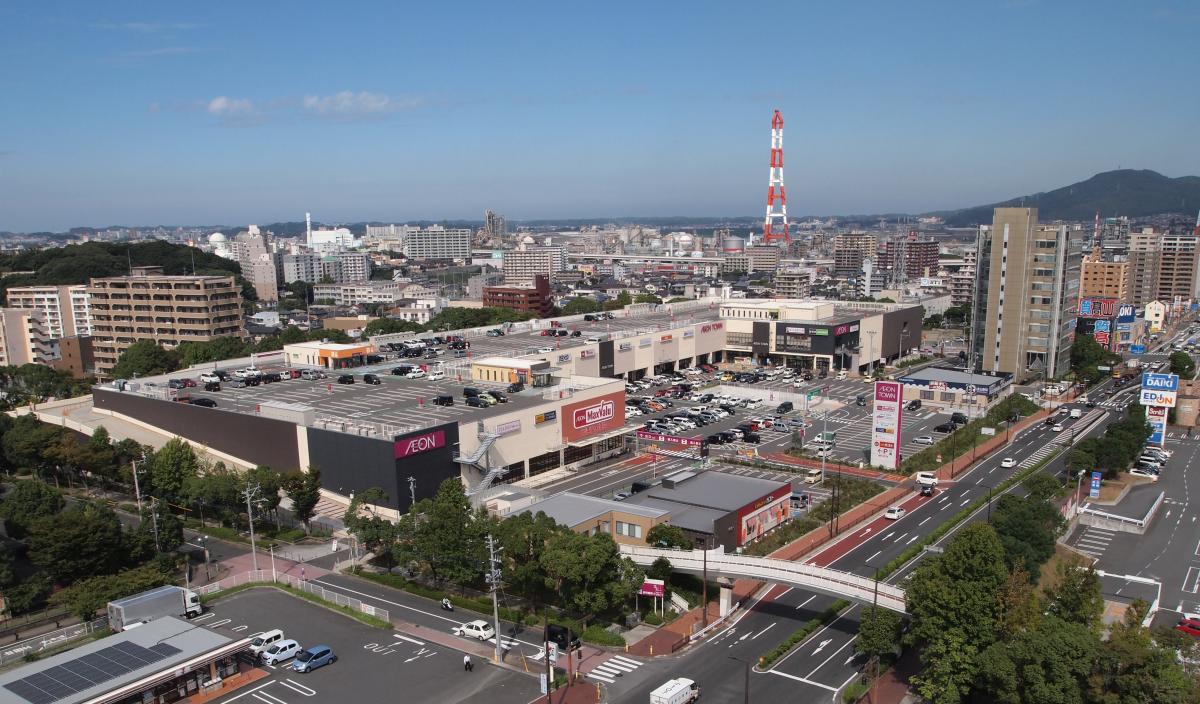 ショッピングセンター　イオンタウン黒崎（ショッピングセンター）まで583m