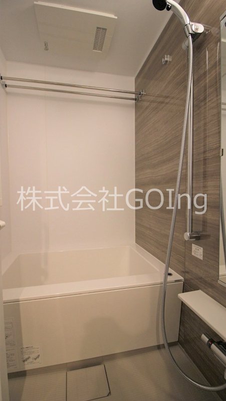 バス・シャワールーム　※別部屋参考写真