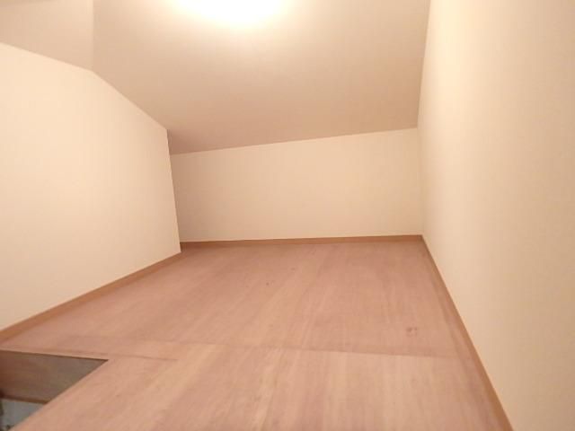 収納　★グルニエ★